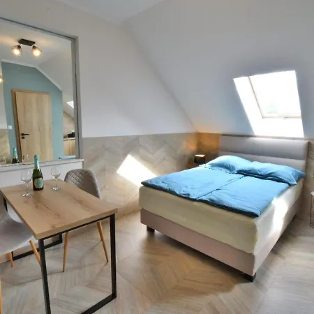 Directly By The Sea, Apartment *