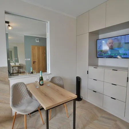 Directly By The Sea, Apartment *