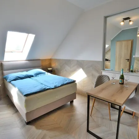 Apartment Directly By The Sea, *