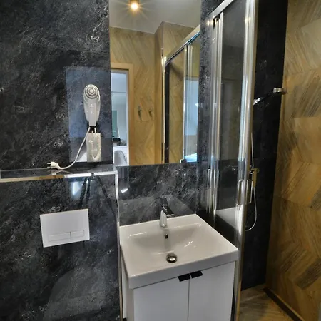 Directly By The Sea, * Ustronie Morskie