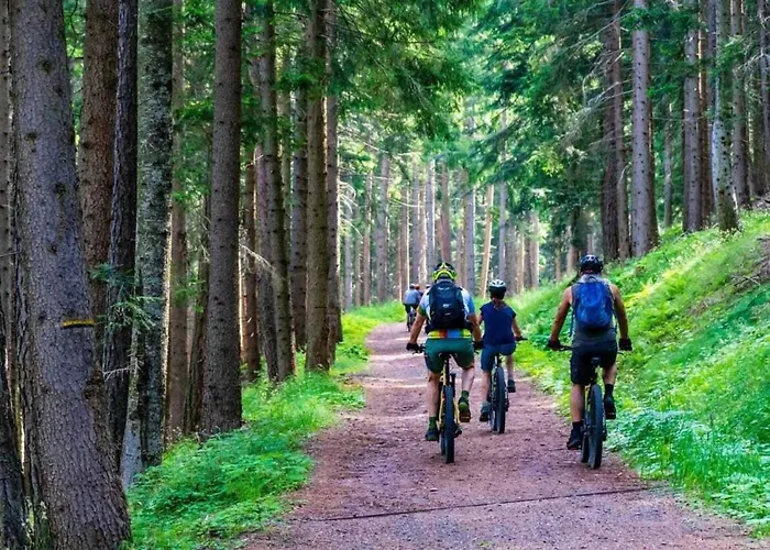 Directly By The Sea, * ウストロニエ・モルスキエ